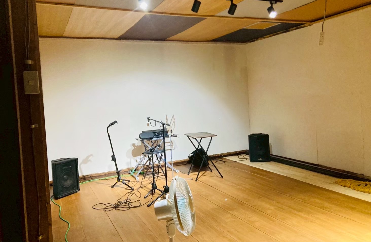 つくり場の内観